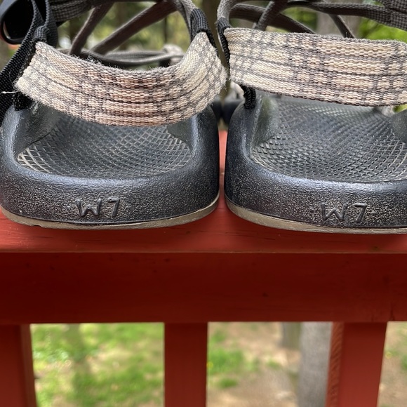 Chaco ZX2 sandal, good condition! - Picture 3 of 4